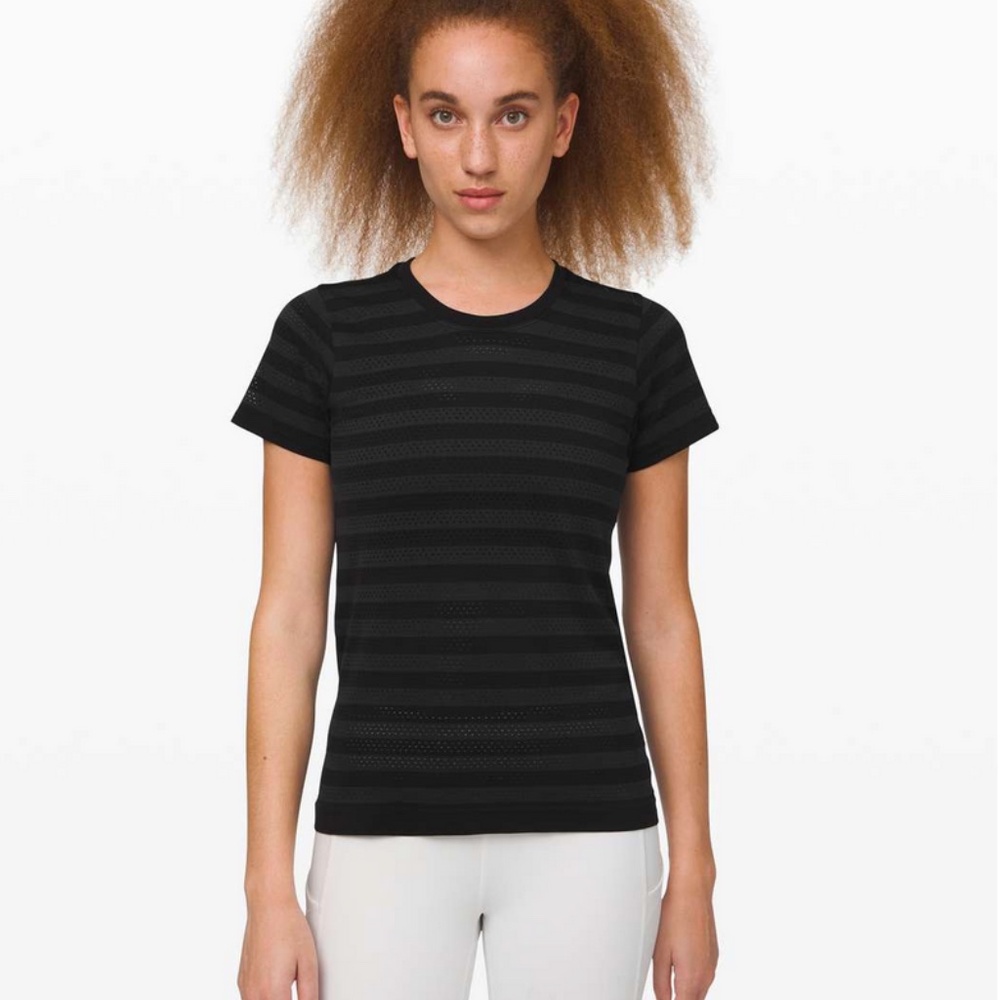 EUC Lululemon Breeze By Short Sleeve *Stripe